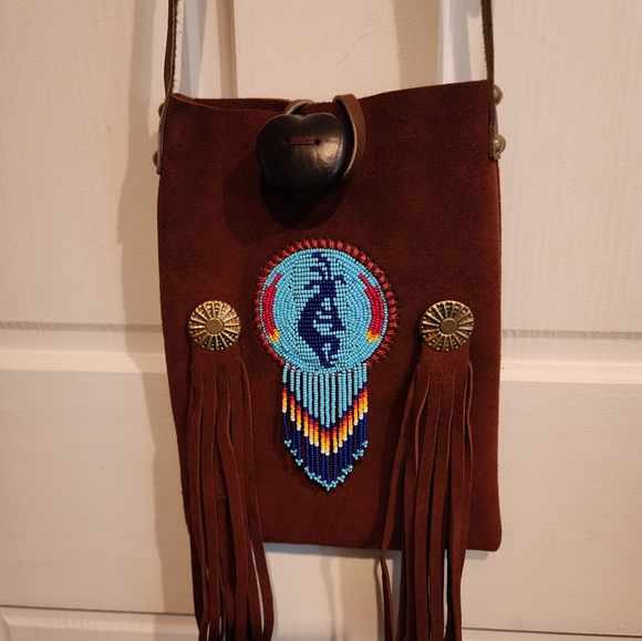 Native American Shinnecock handmade brown leather bag. - Picture 7 of 7